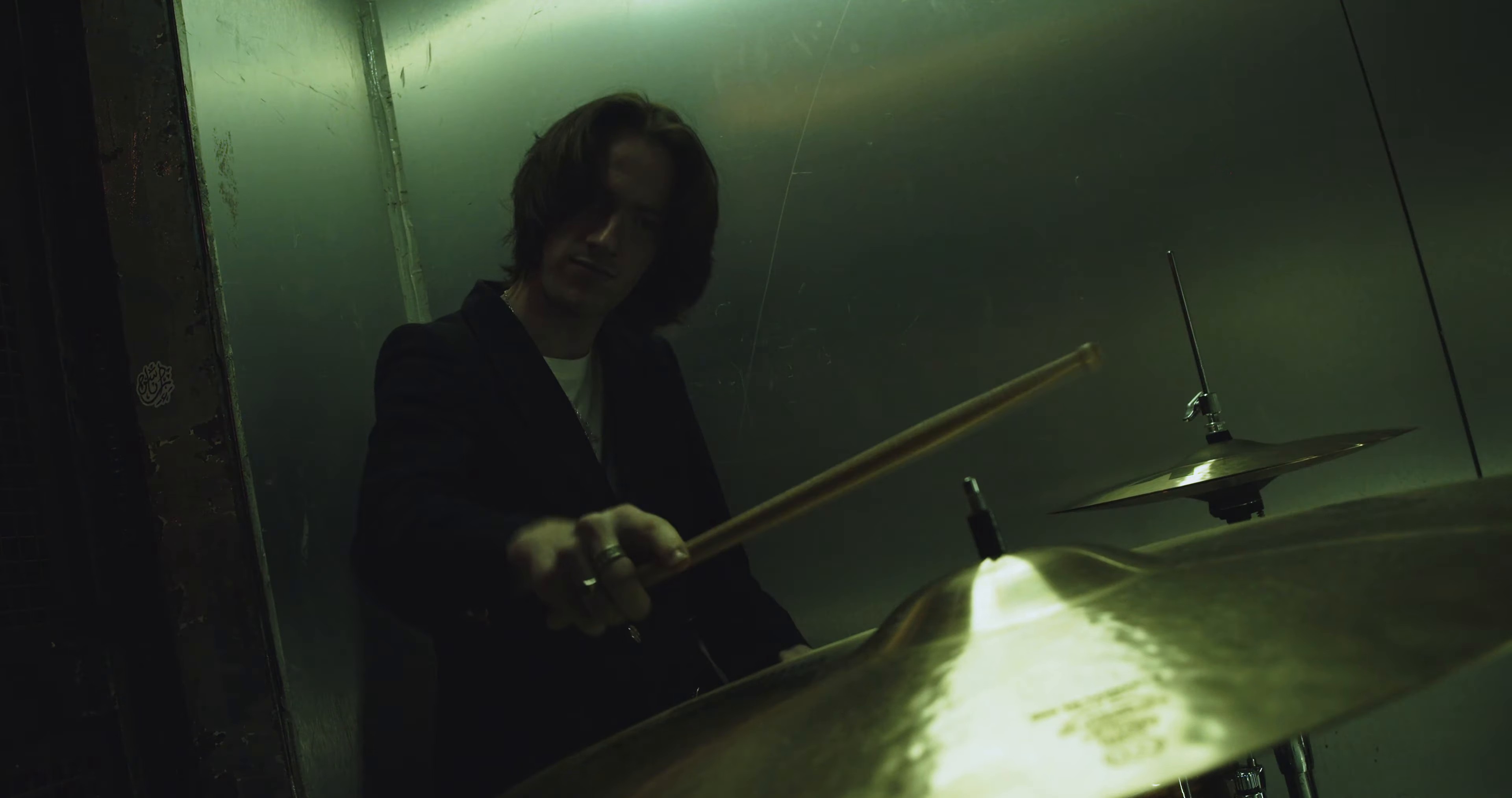 Laylow (2024) —  shot,  lighting