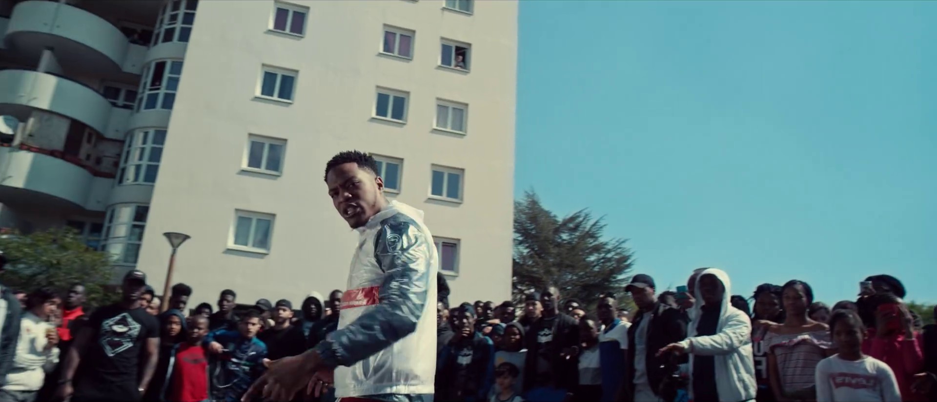 Chasse à l'homme (2017) —  shot,  lighting