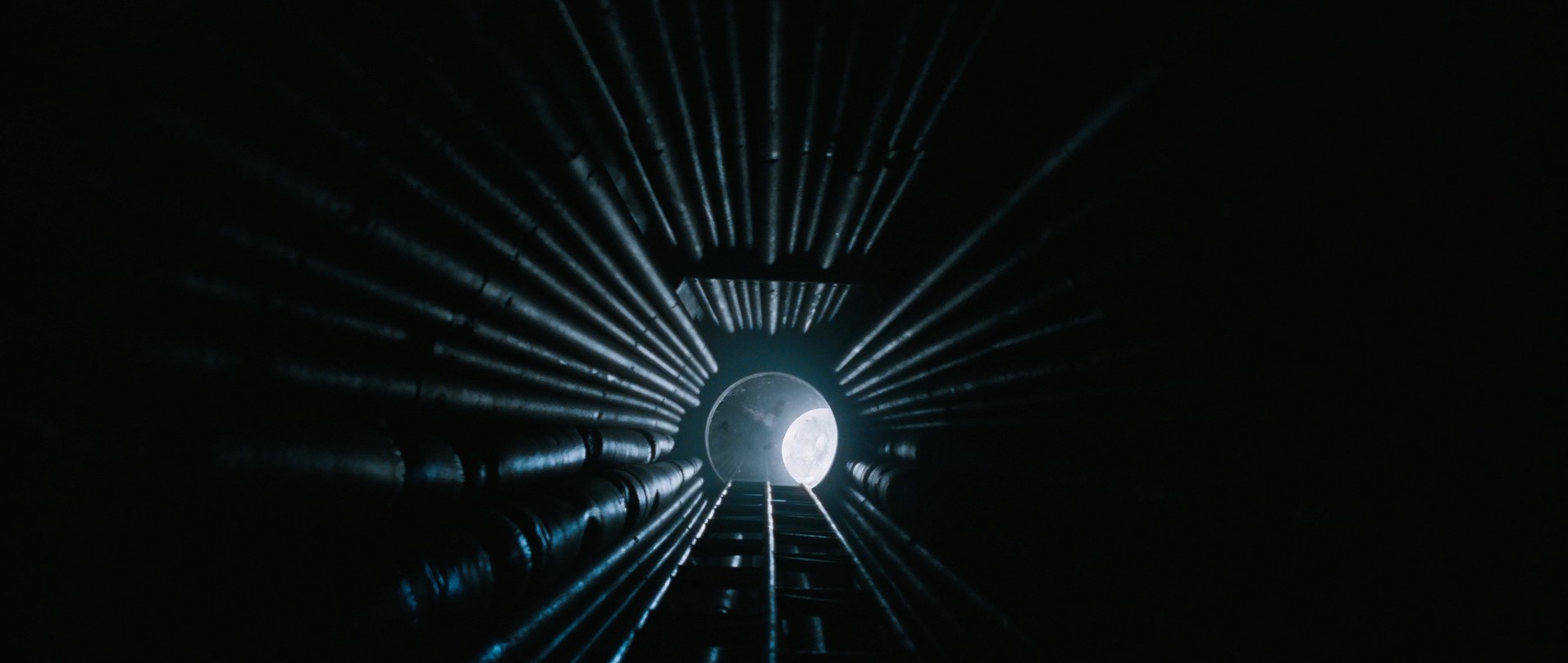 Pandorum (2009) —  shot,  lighting