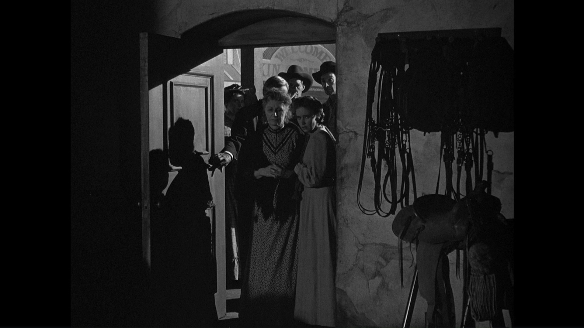 Pursued (1947) —  shot,  lighting