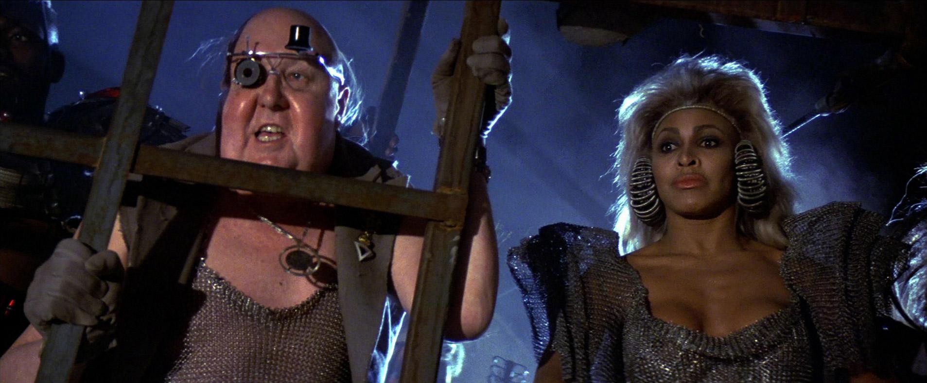 Mad Max Beyond Thunderdome (1985) —  shot,  lighting