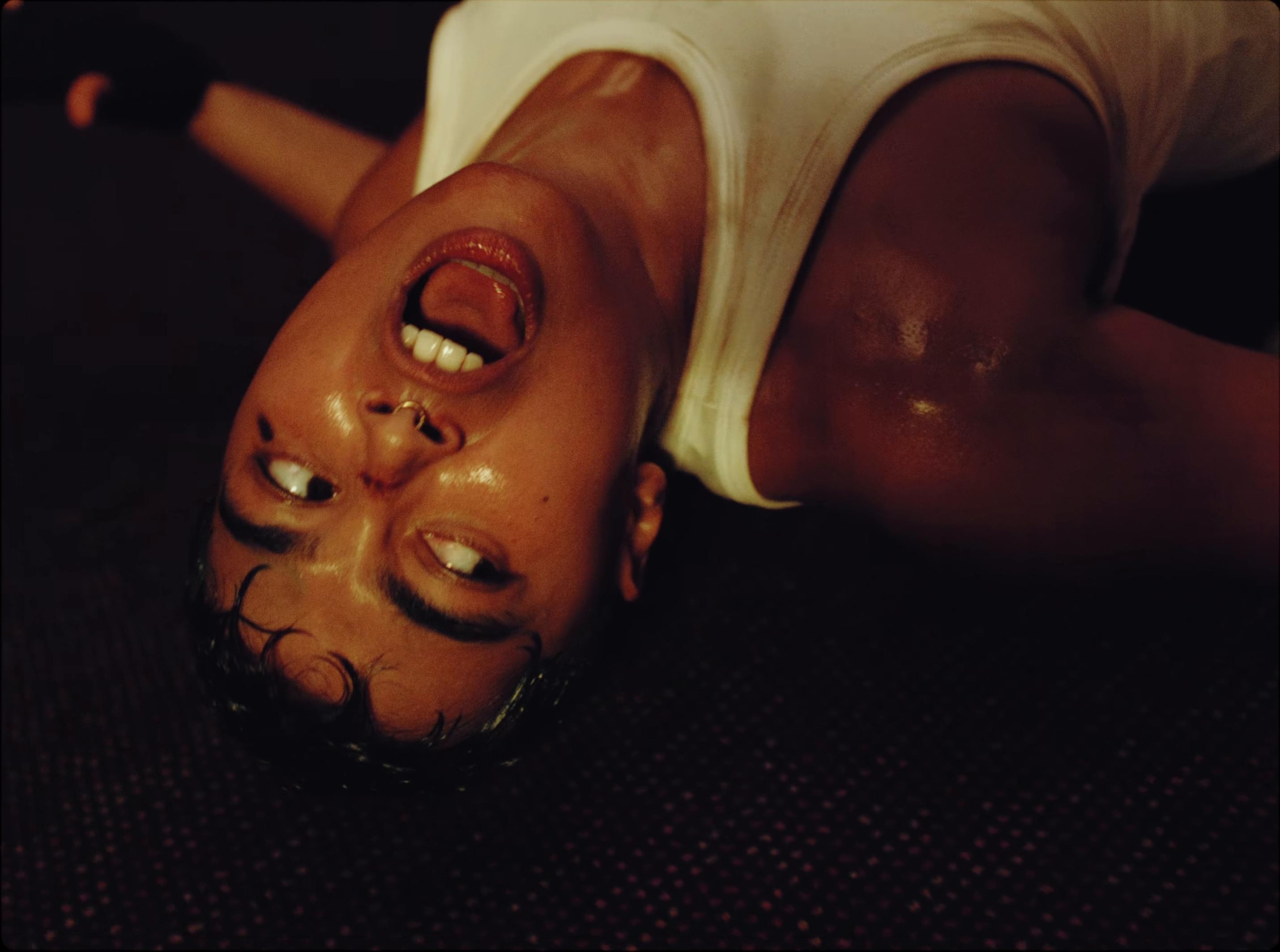 BIEN MÉRITÉ (2025) —  shot,  lighting