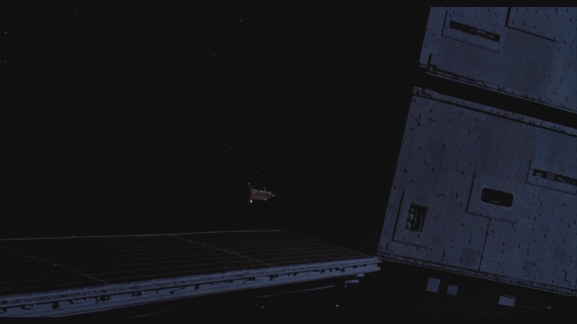 Critters 4 (1992) —  shot,  lighting