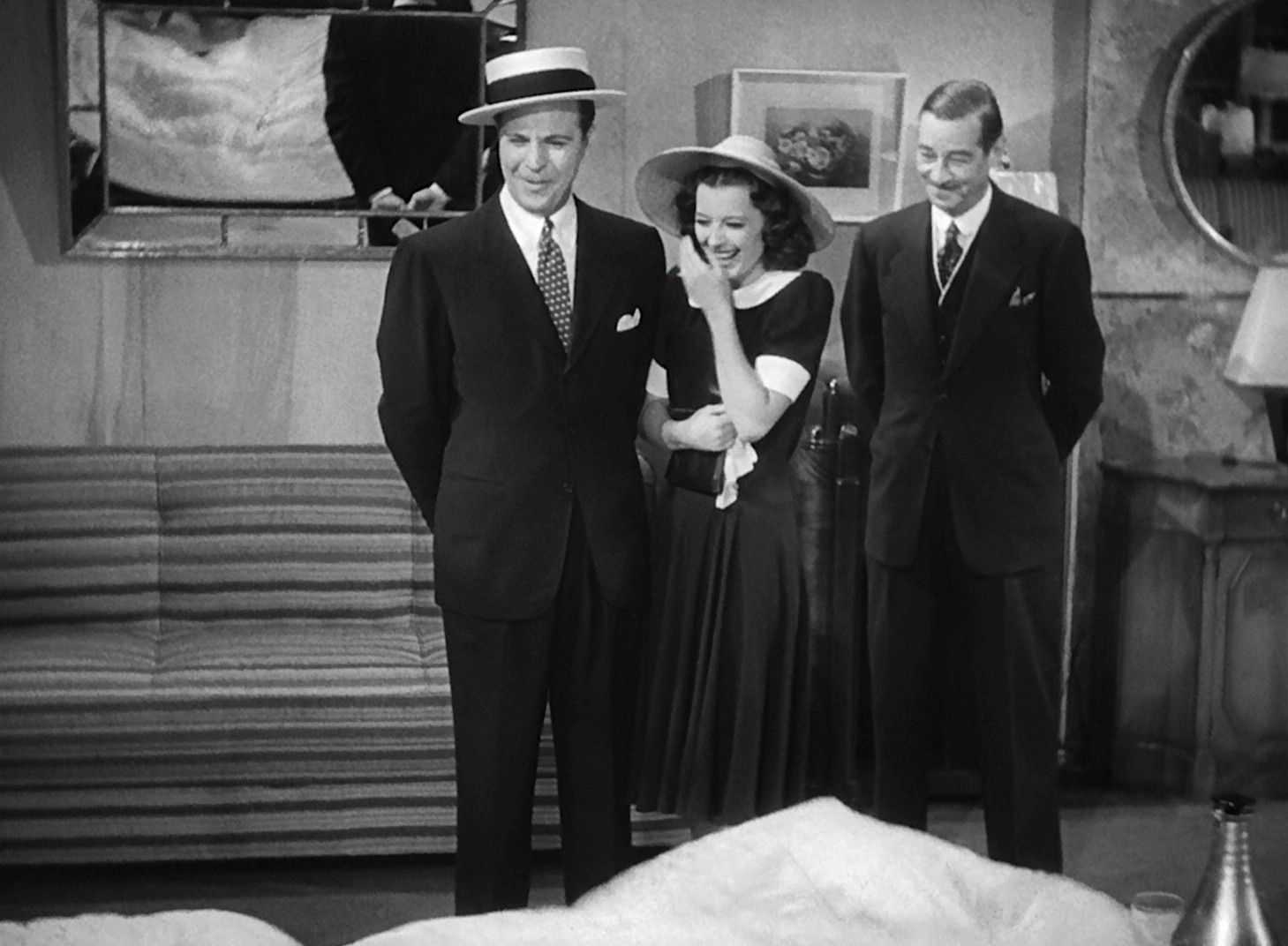 Christmas in July (1940) —  shot,  lighting