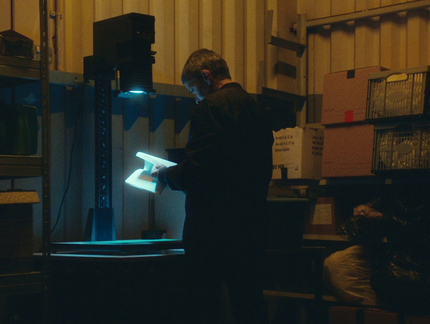 Halston (2022) —  shot,  lighting