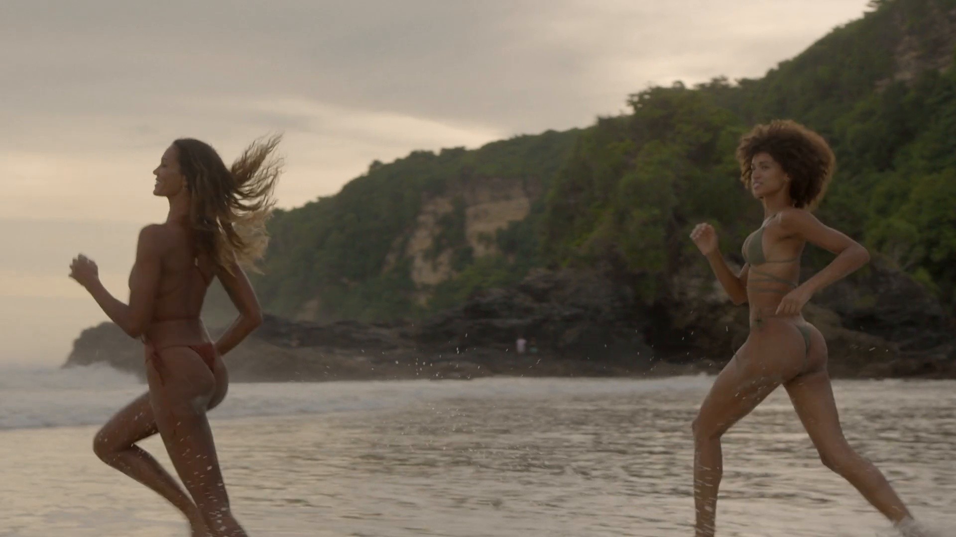 Tigra the label (2024) —  shot,  lighting