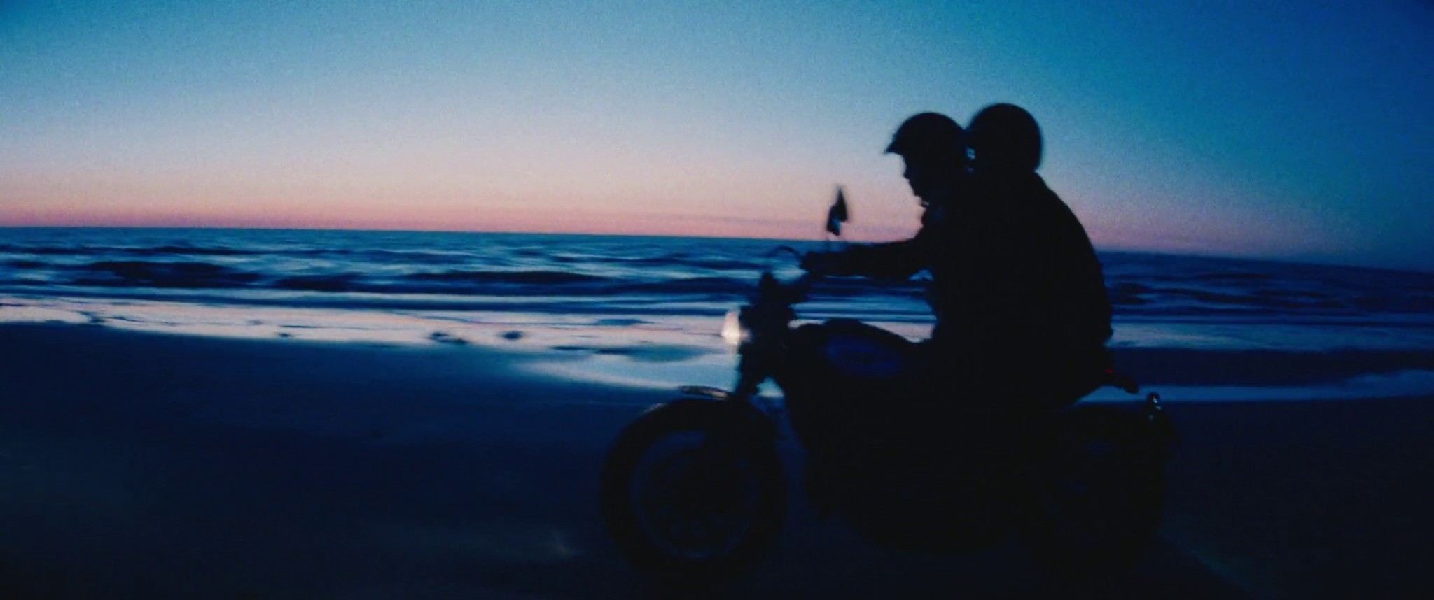 Be somebody (2021) —  shot,  lighting