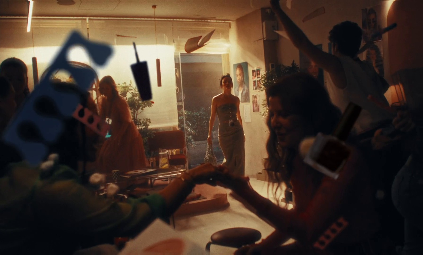 DEICHMANN + No es fácil decir (2024) —  shot,  lighting