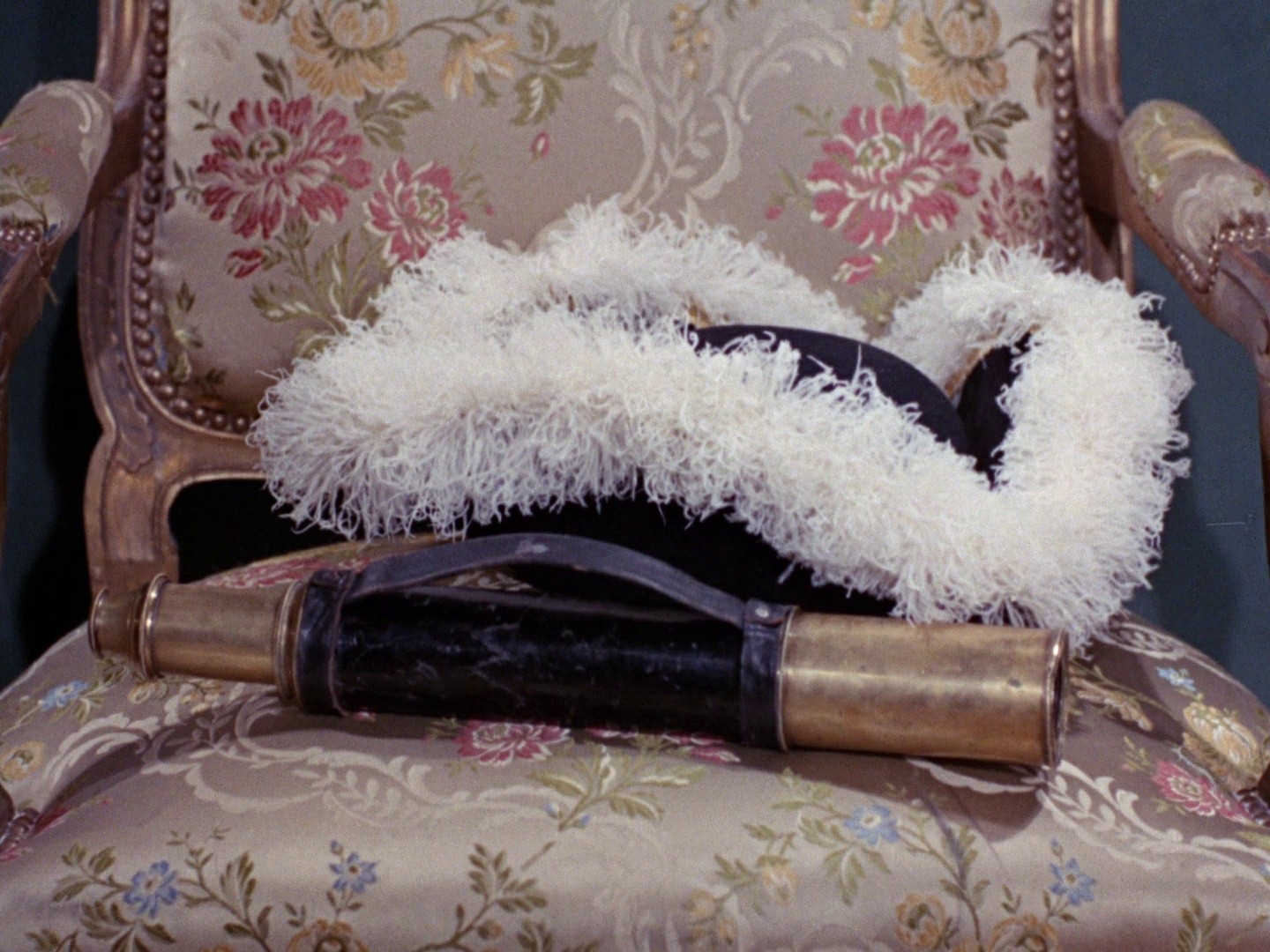 Gavotte (1968) —  shot,  lighting