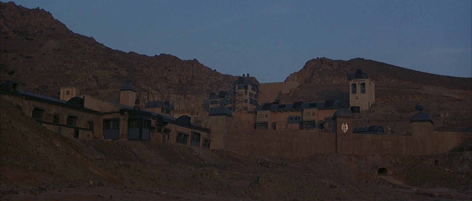 Solarbabies (1986) —  shot,  lighting