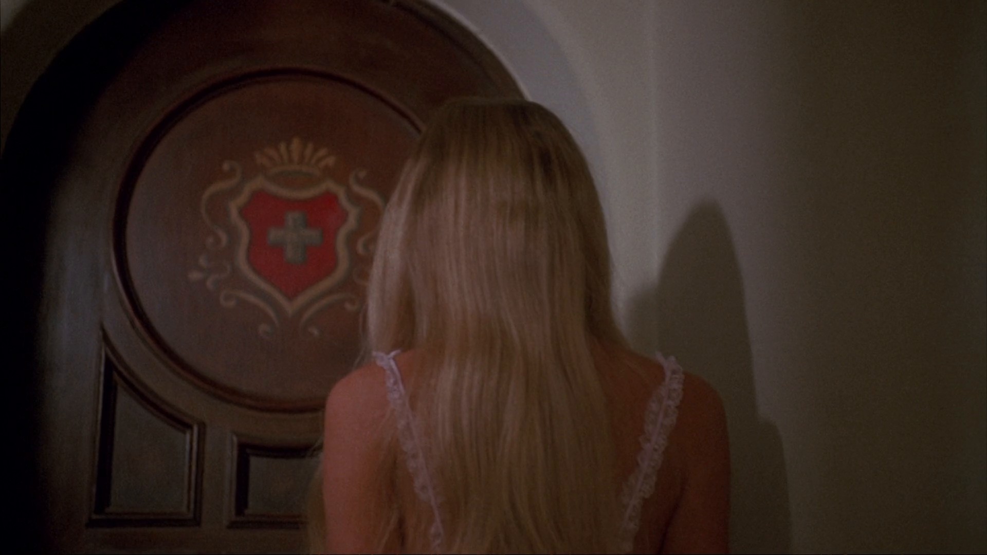 The Velvet Vampire (1980) —  shot,  lighting