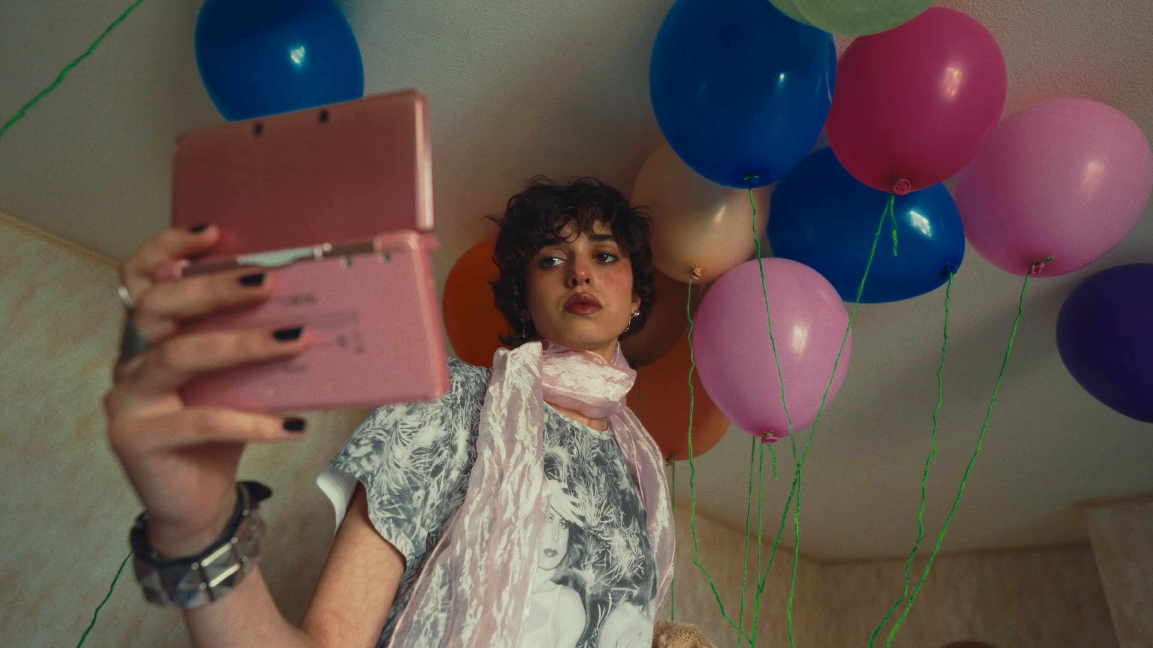 yakoi! (2025) —  shot,  lighting