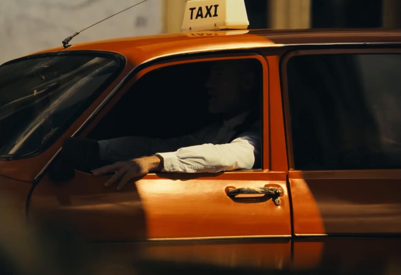 Renault 5 Roland-Garros E-Tech electric (2025) —  shot,  lighting