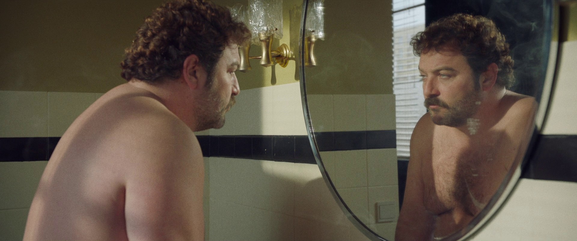 Peter von Kant (2022) —  shot,  lighting