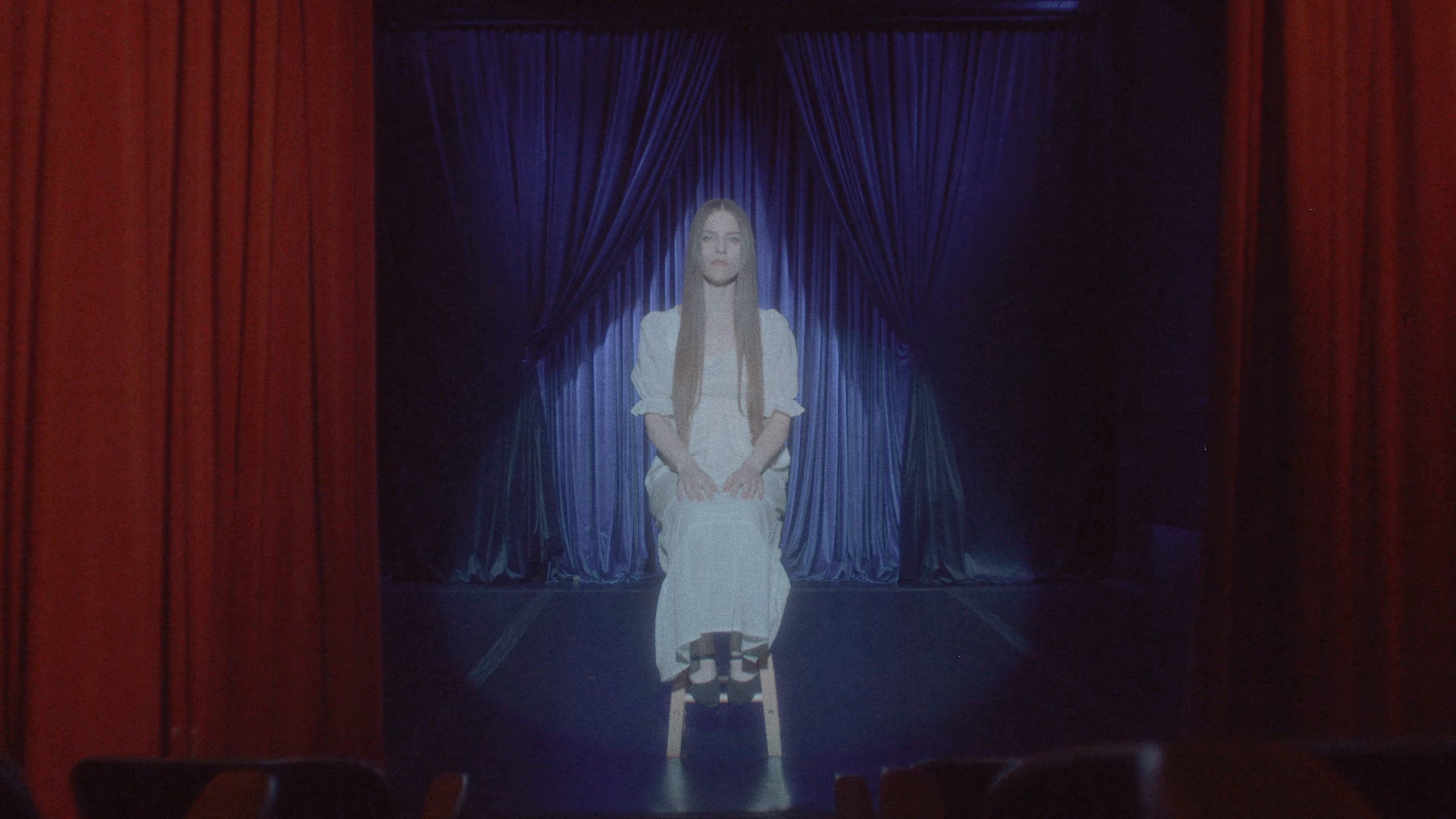 beautiful corpse (2025) —  shot,  lighting