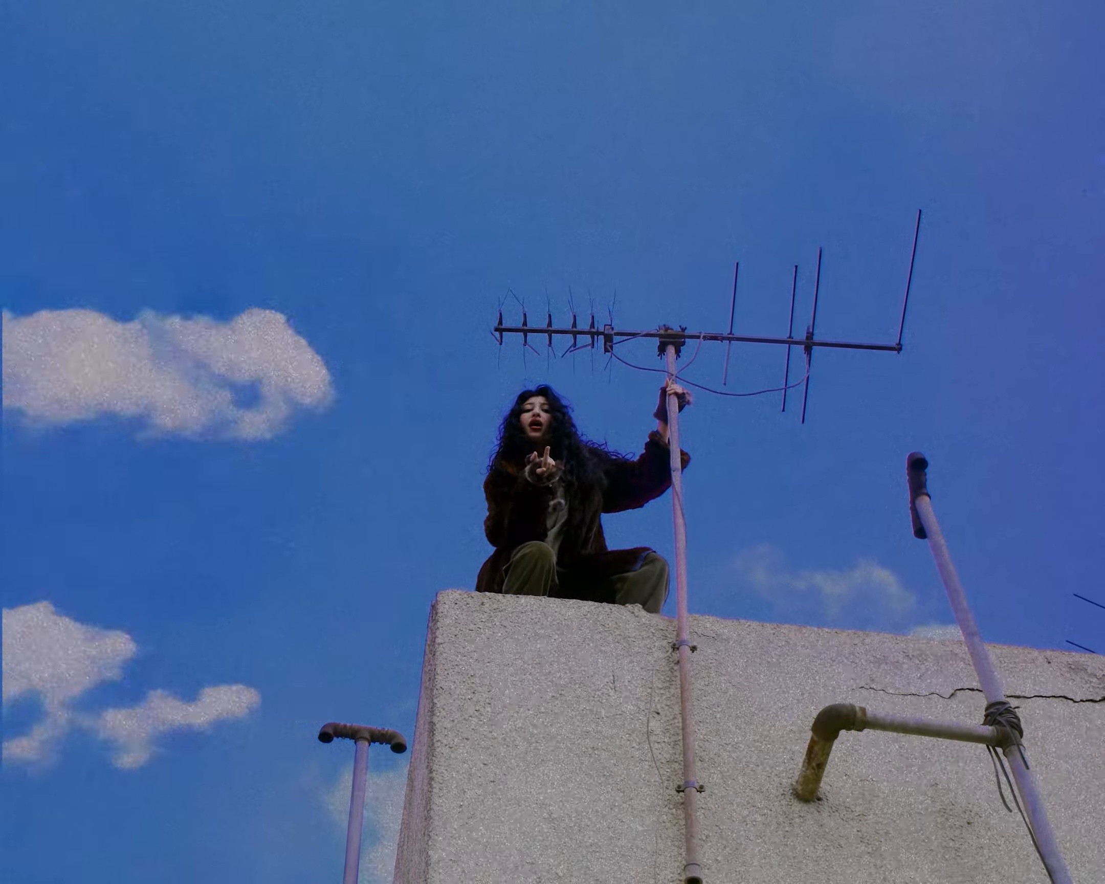 EVERYTHING NEW [REMIX] (2025) —  shot,  lighting