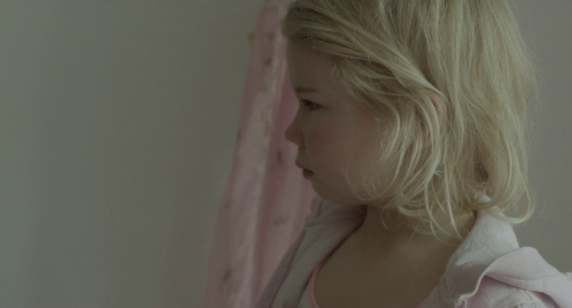 Don't Look at Me That Way (2016) —  shot,  lighting