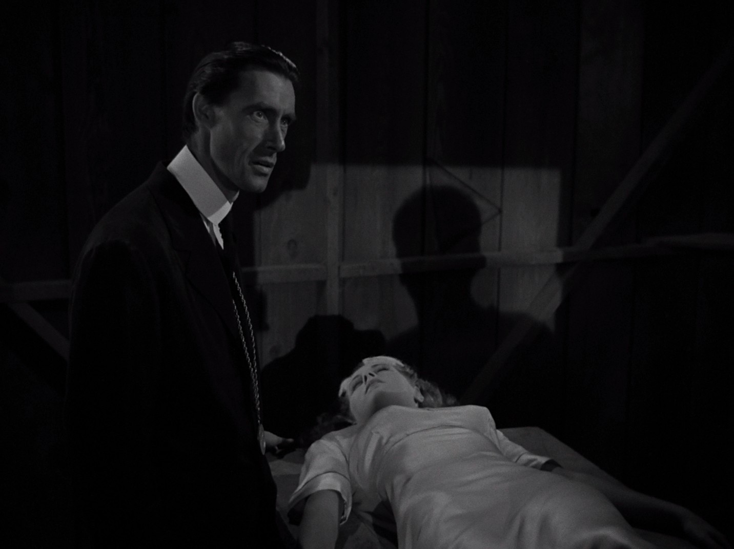 The Mummy's Ghost (1944) —  shot,  lighting