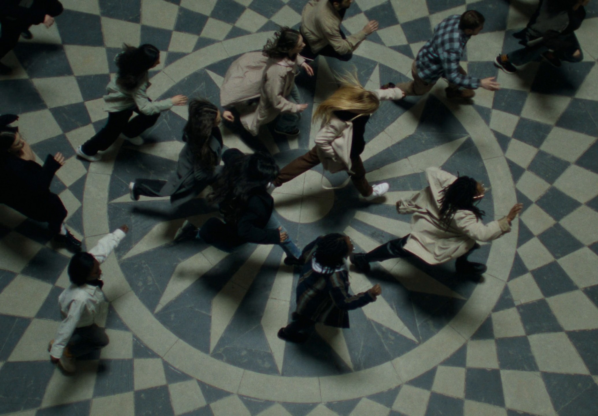 NOVELLISTA (2024) —  shot,  lighting