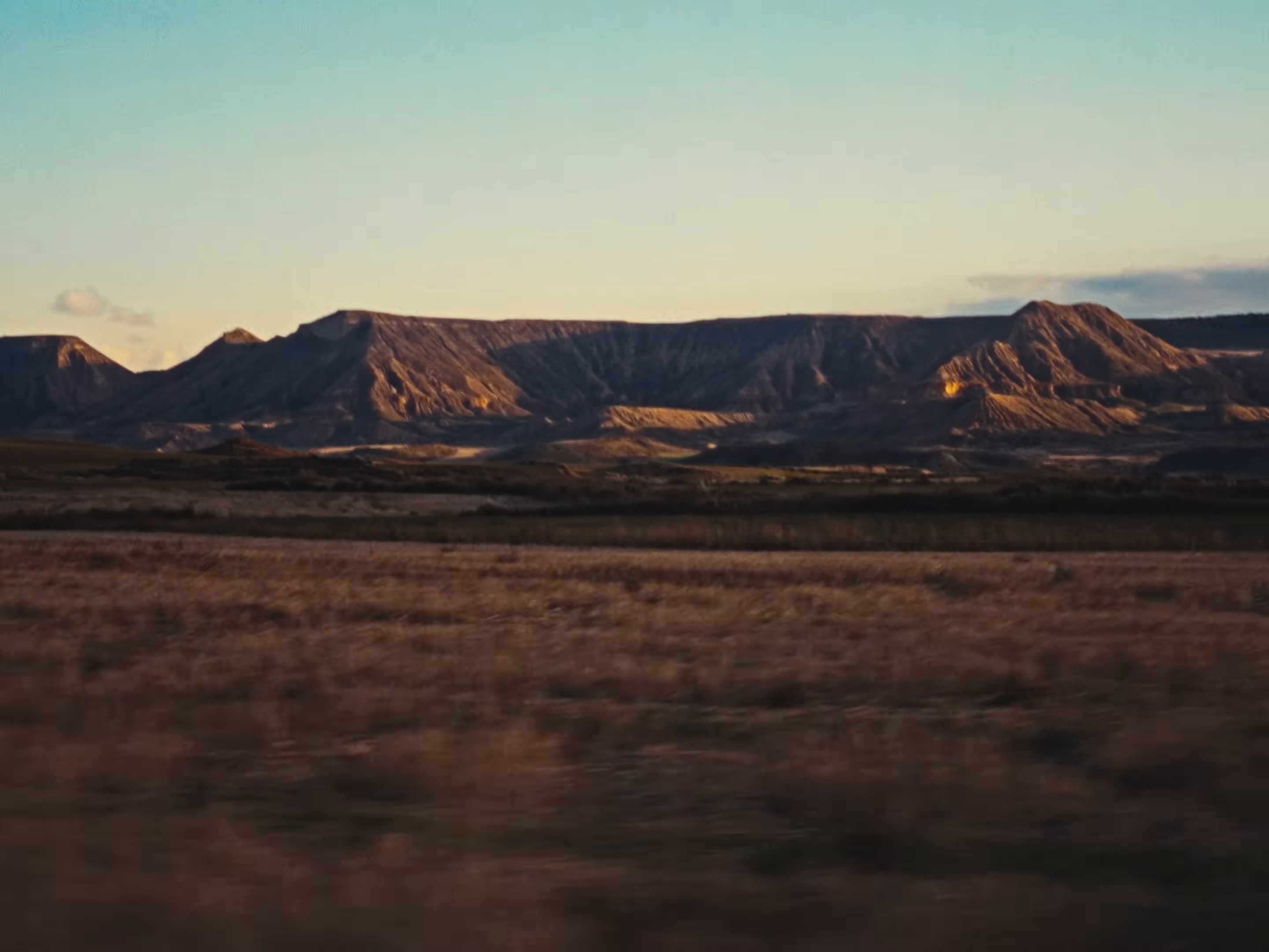 HÂTE DE VIVRE (2026) —  shot,  lighting