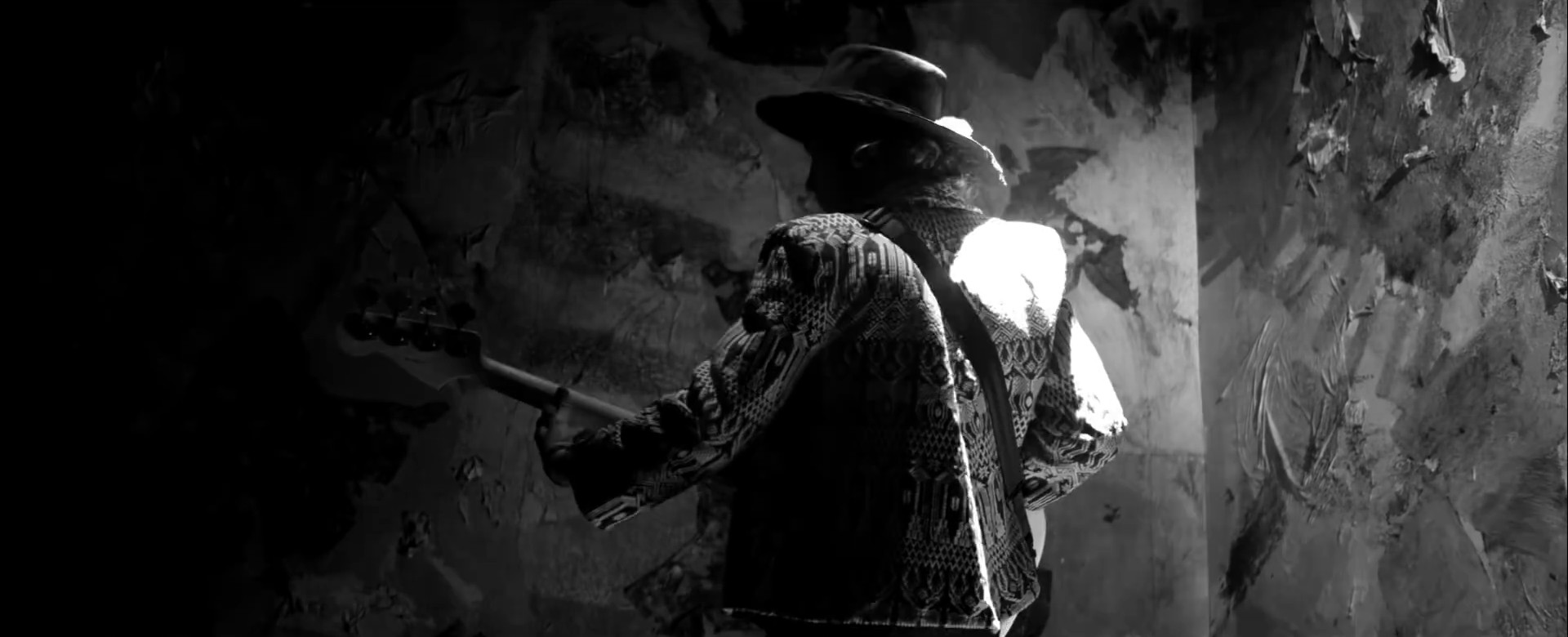 R.I.P. 2 My Youth  (2015) —  shot,  lighting