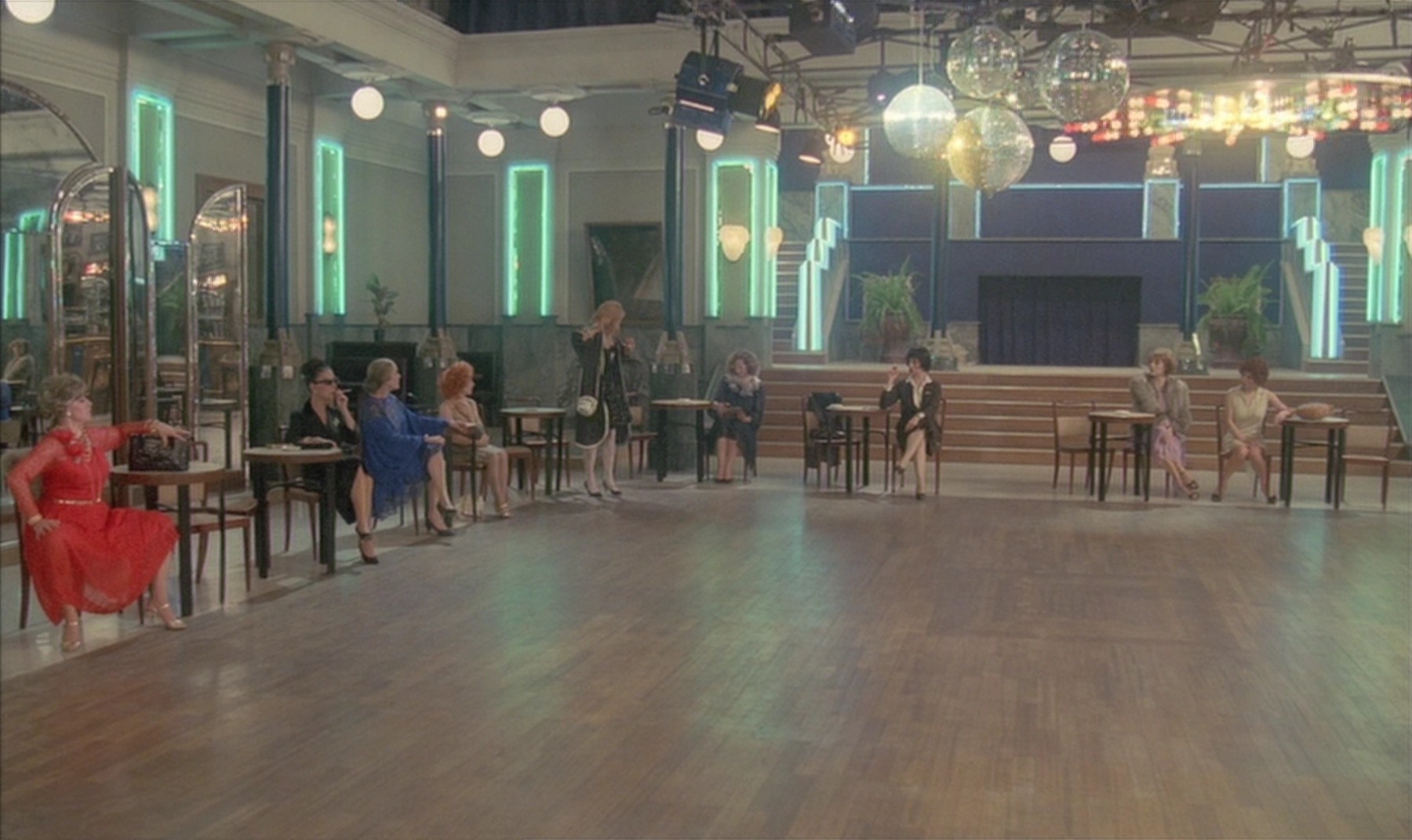 Le bal (1983) —  shot,  lighting
