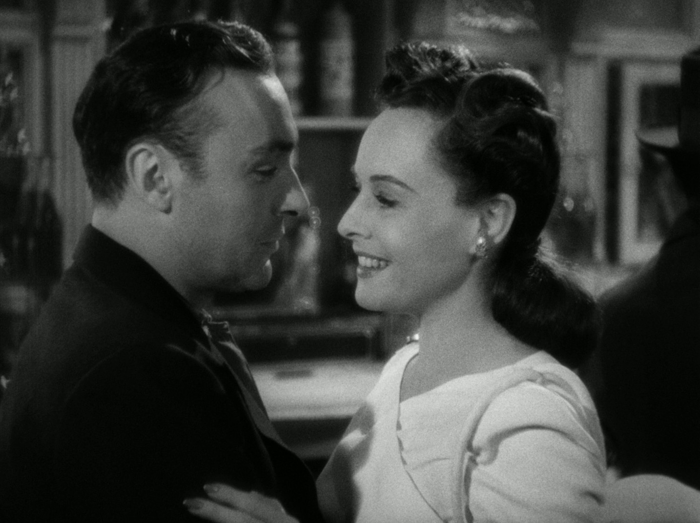 Hold Back the Dawn (1941) —  shot,  lighting