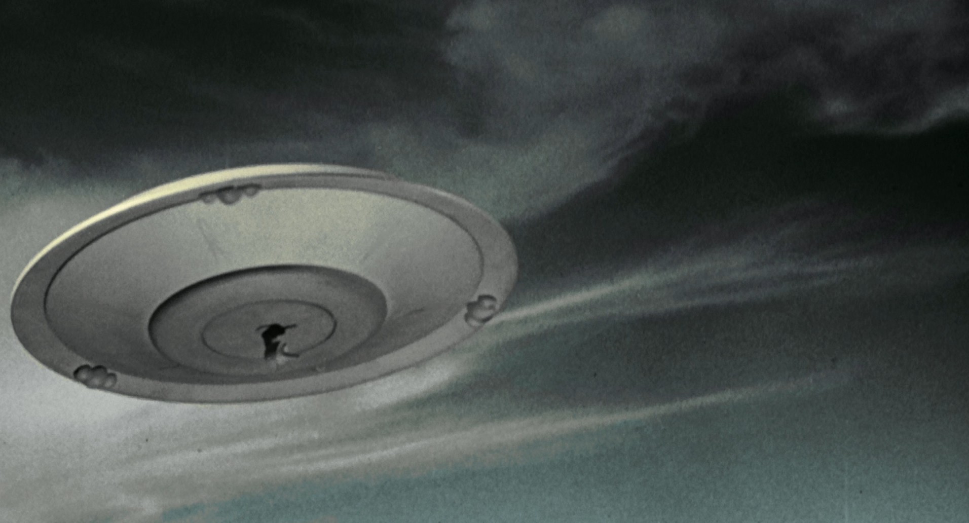Earth vs. the Flying Saucers (1956) —  shot,  lighting