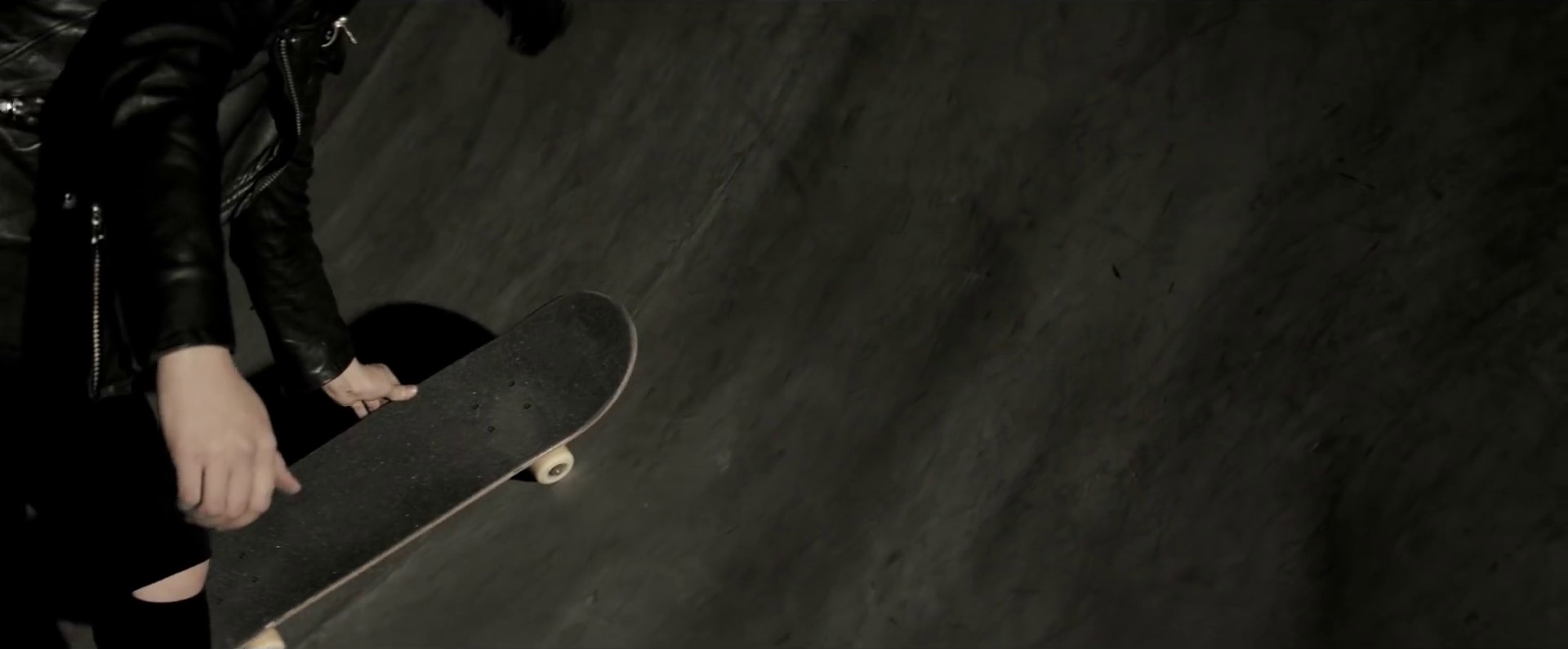 Loud Places (2015) —  shot,  lighting