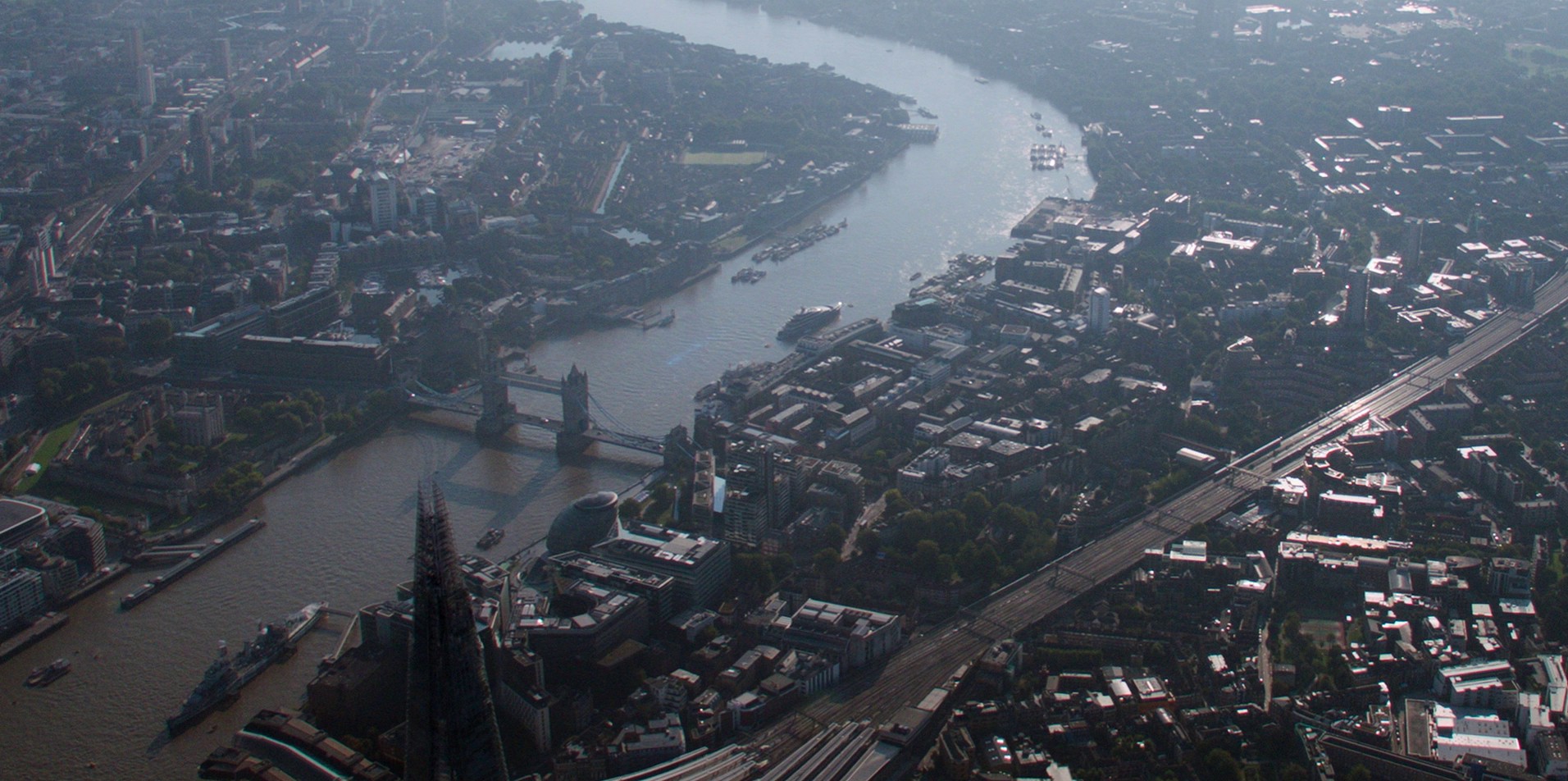 Men in Black: International (2019) —  shot,  lighting