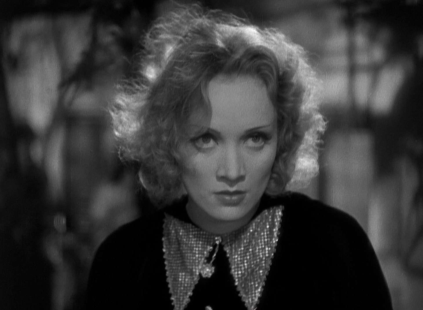 Shanghai Express (1932) —  shot,  lighting