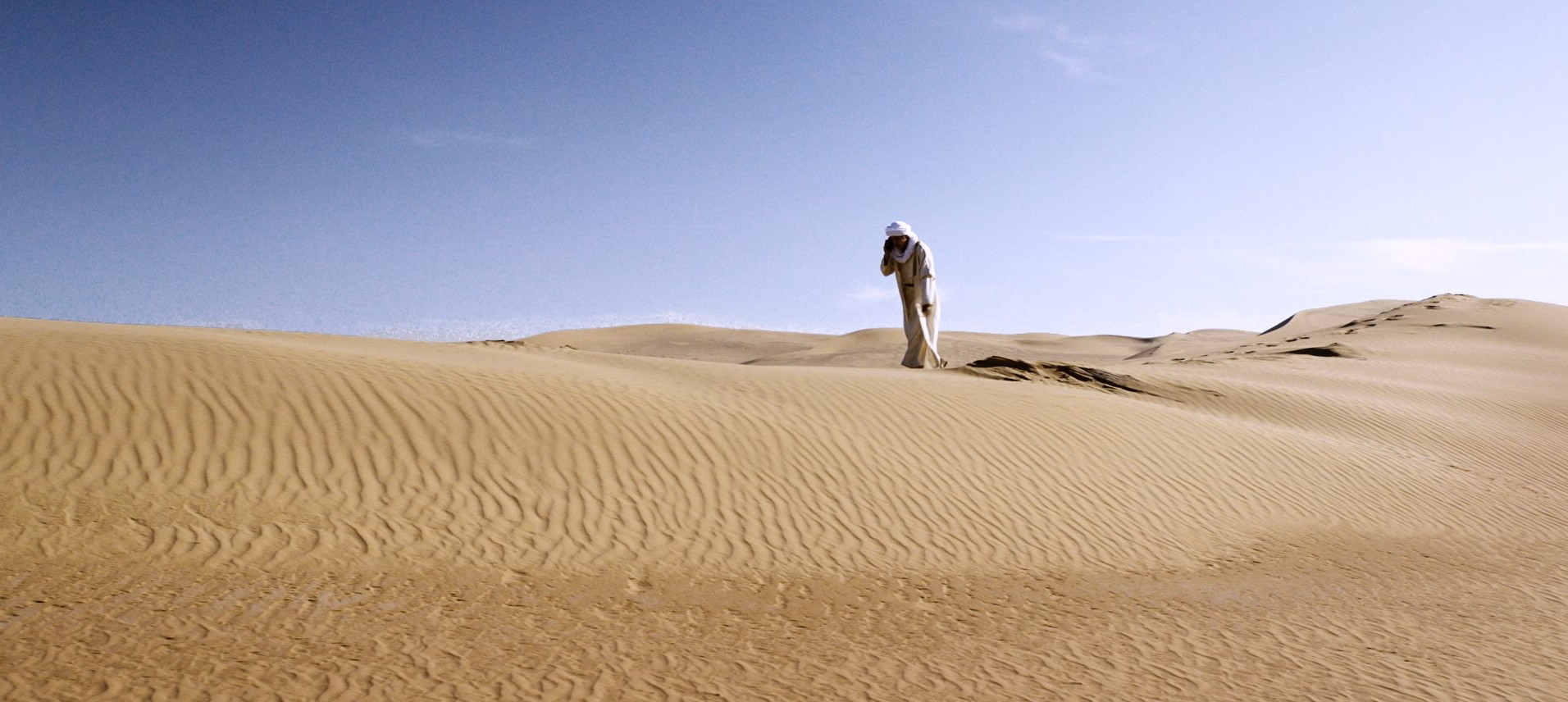 China Salesman (2017) —  shot,  lighting