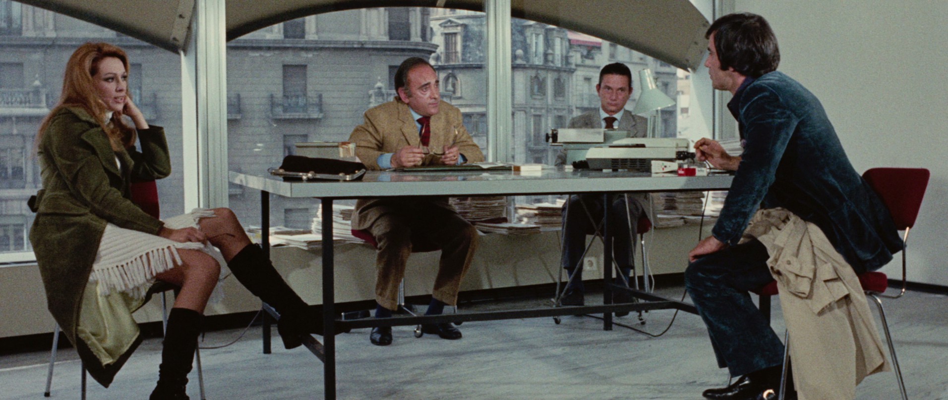 Death Walks on High Heels (1971) —  shot,  lighting