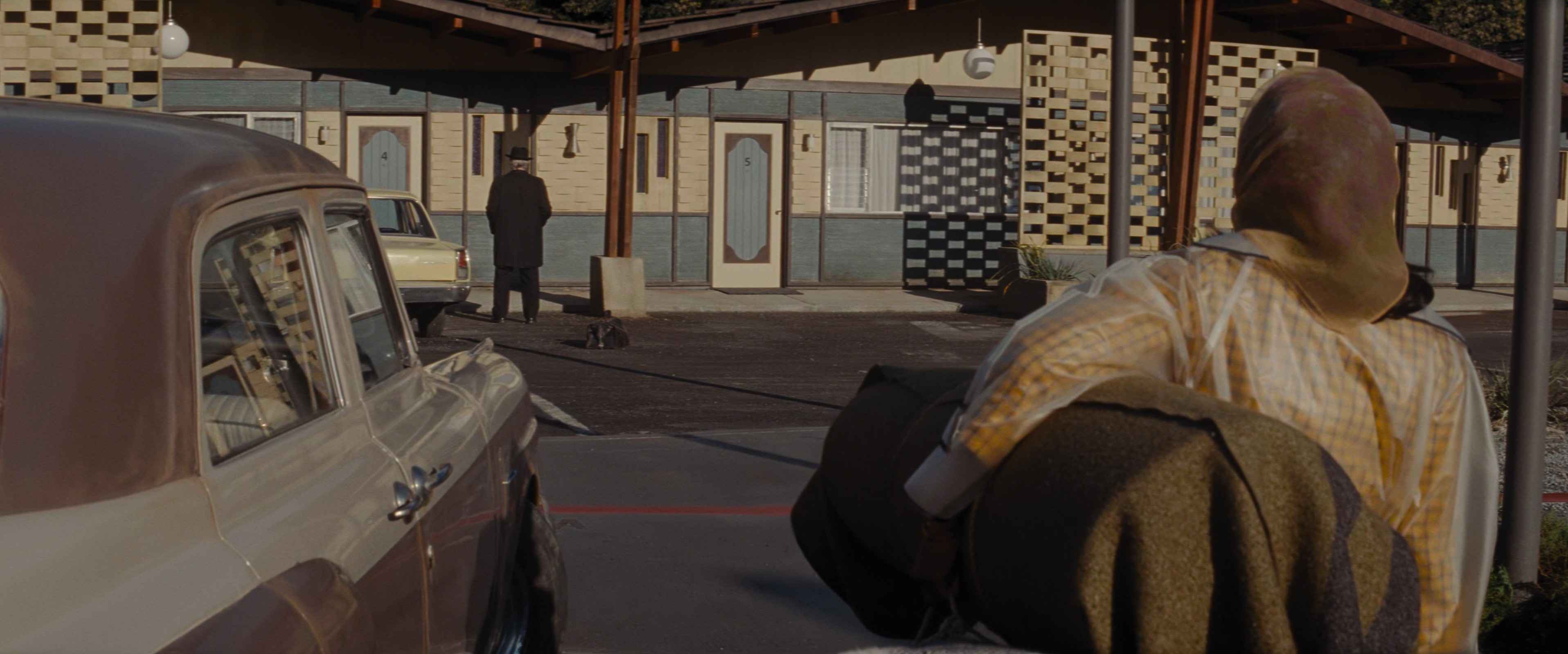 Bad Times at the El Royale (2018) —  shot,  lighting