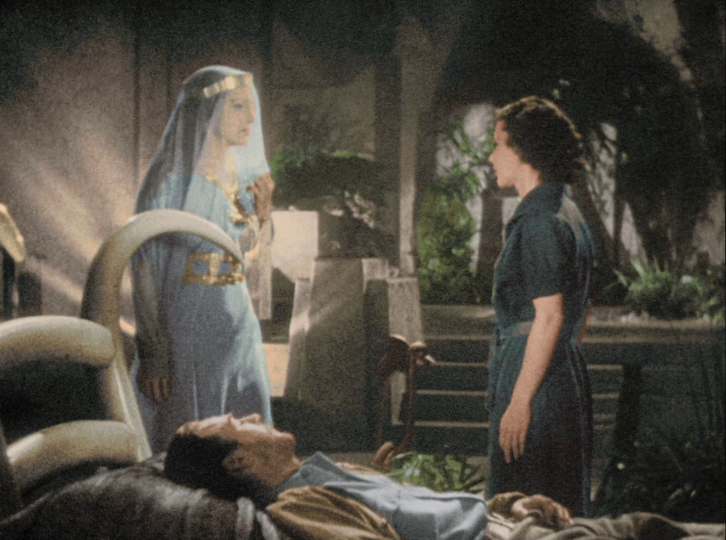 She (1935) —  shot,  lighting