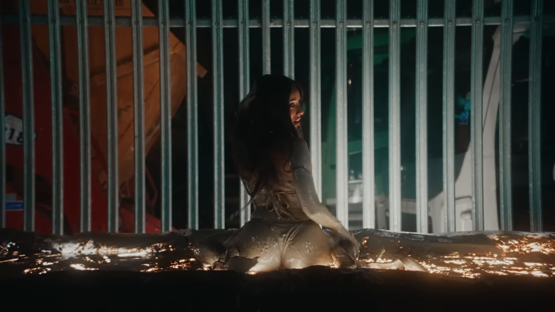 I HEART YOU (2025) —  shot,  lighting