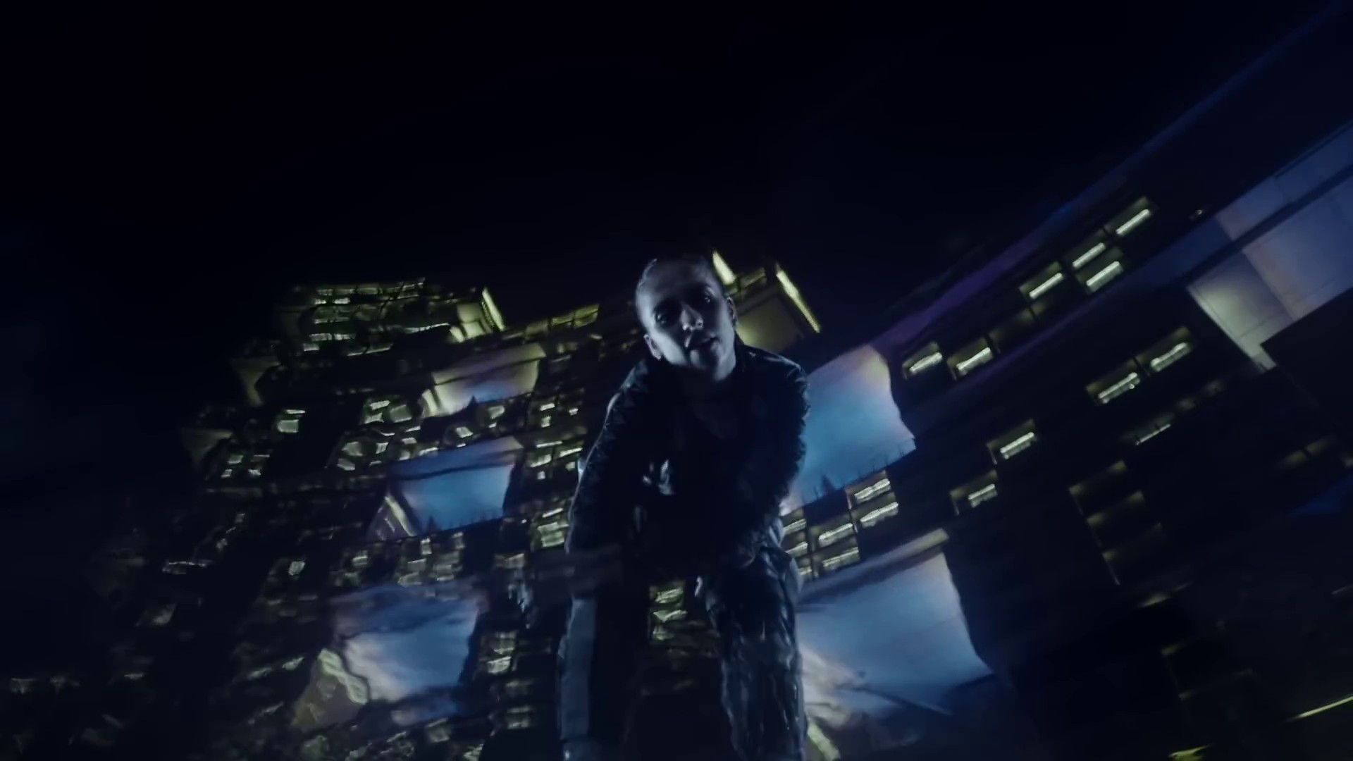 10:35 (2022) —  shot,  lighting