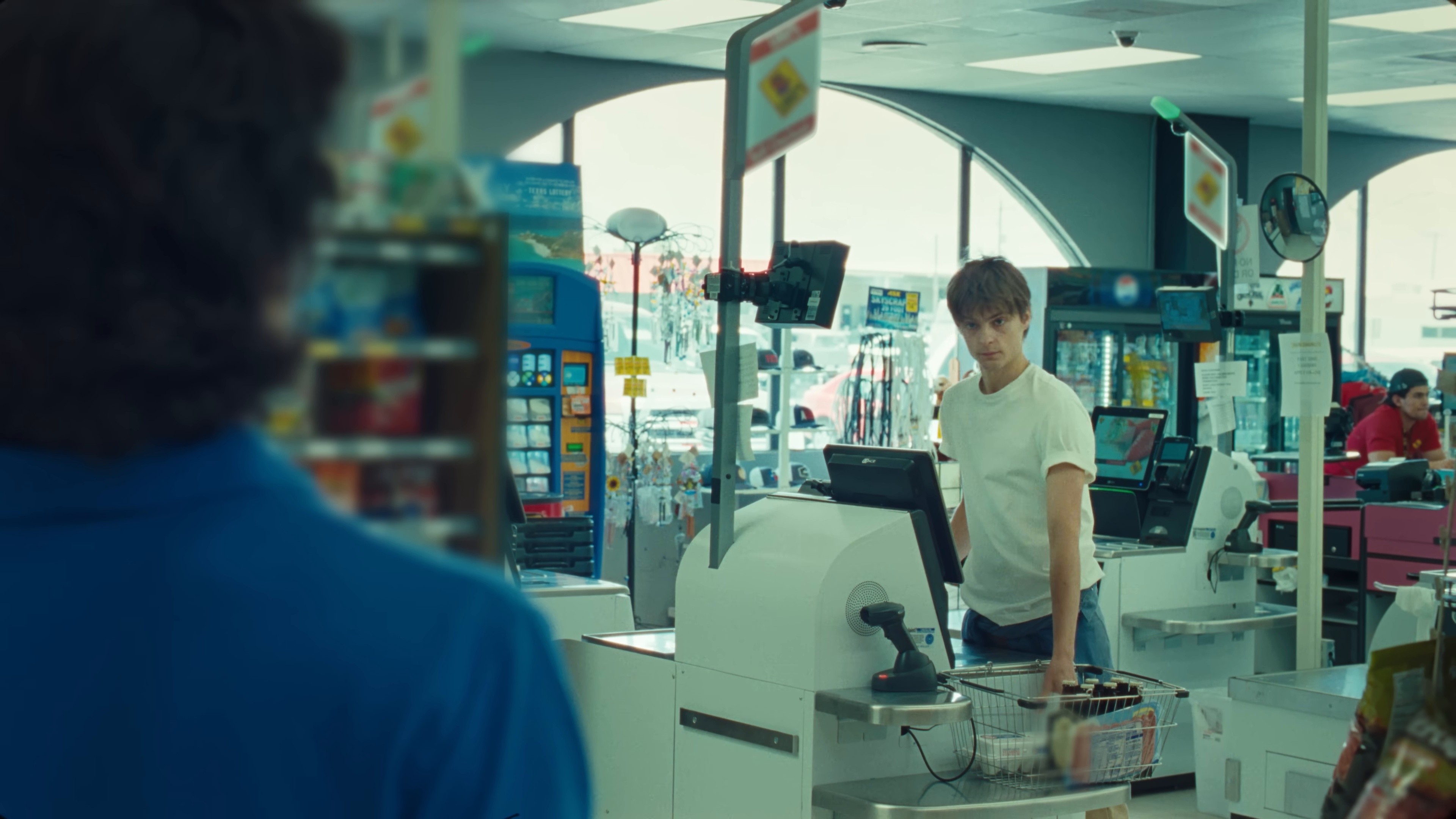 Caramel  (2025) —  shot,  lighting