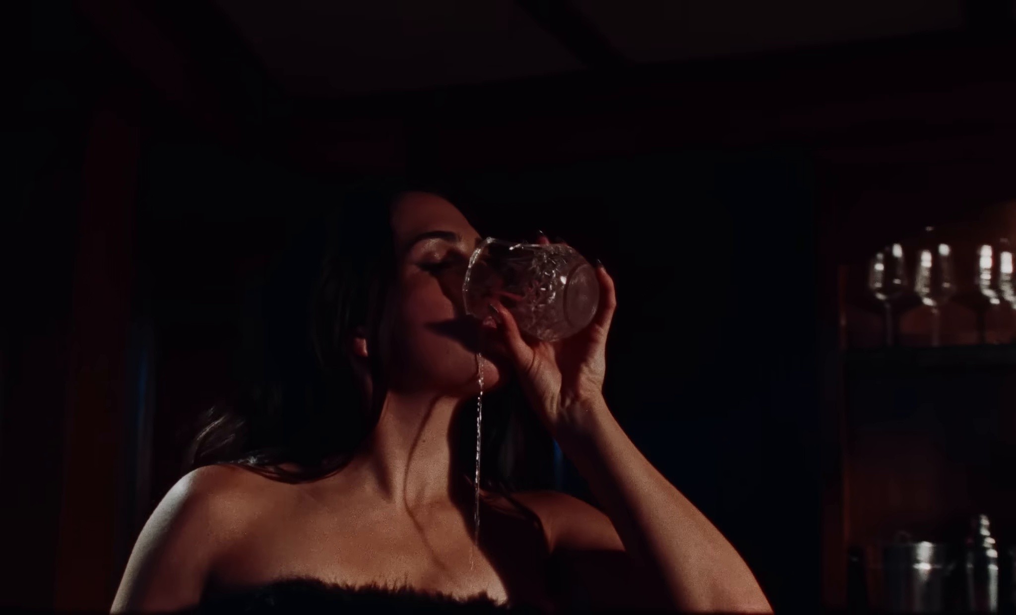 Rearview  (2025) —  shot,  lighting