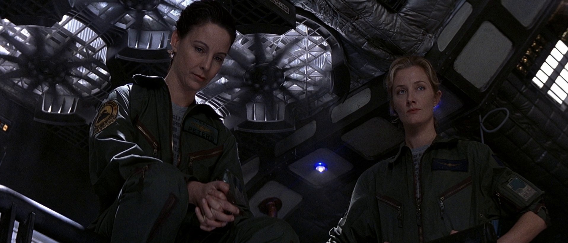 Event Horizon (1998) —  shot,  lighting