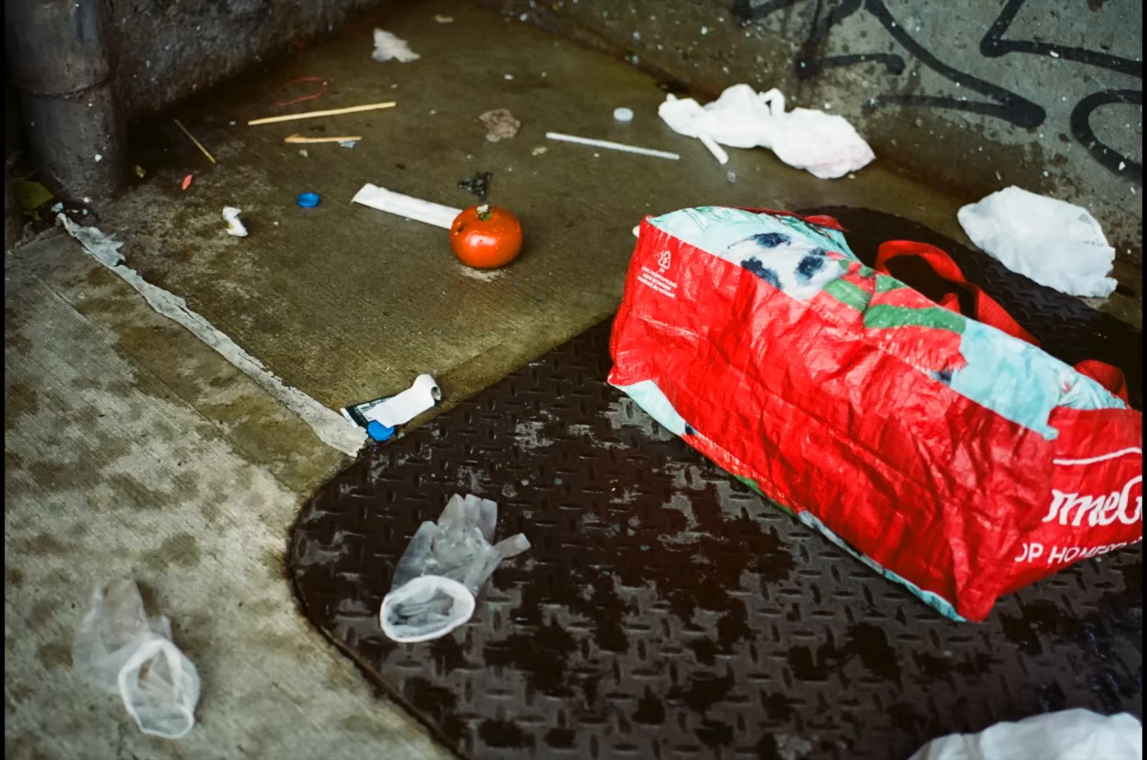 Lonely City (2025) —  shot,  lighting