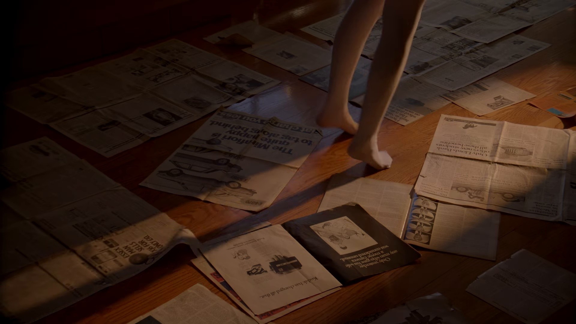 FRIENDS TO LOVERS (2025) —  shot,  lighting