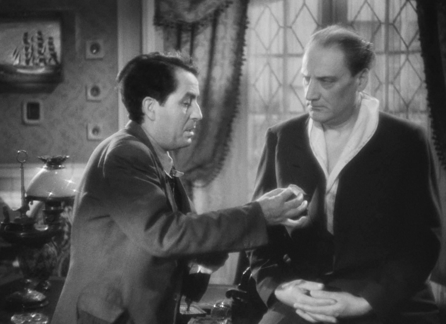 Battement de coeur (1940) —  shot,  lighting