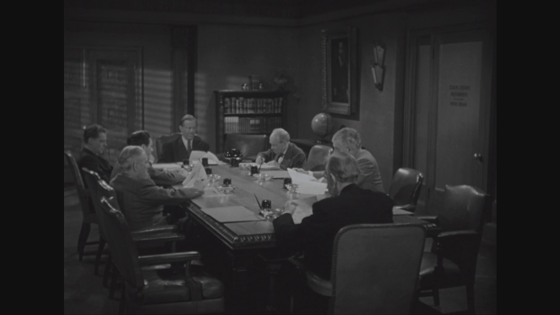 Lost City of the Jungle (1946) —  shot,  lighting