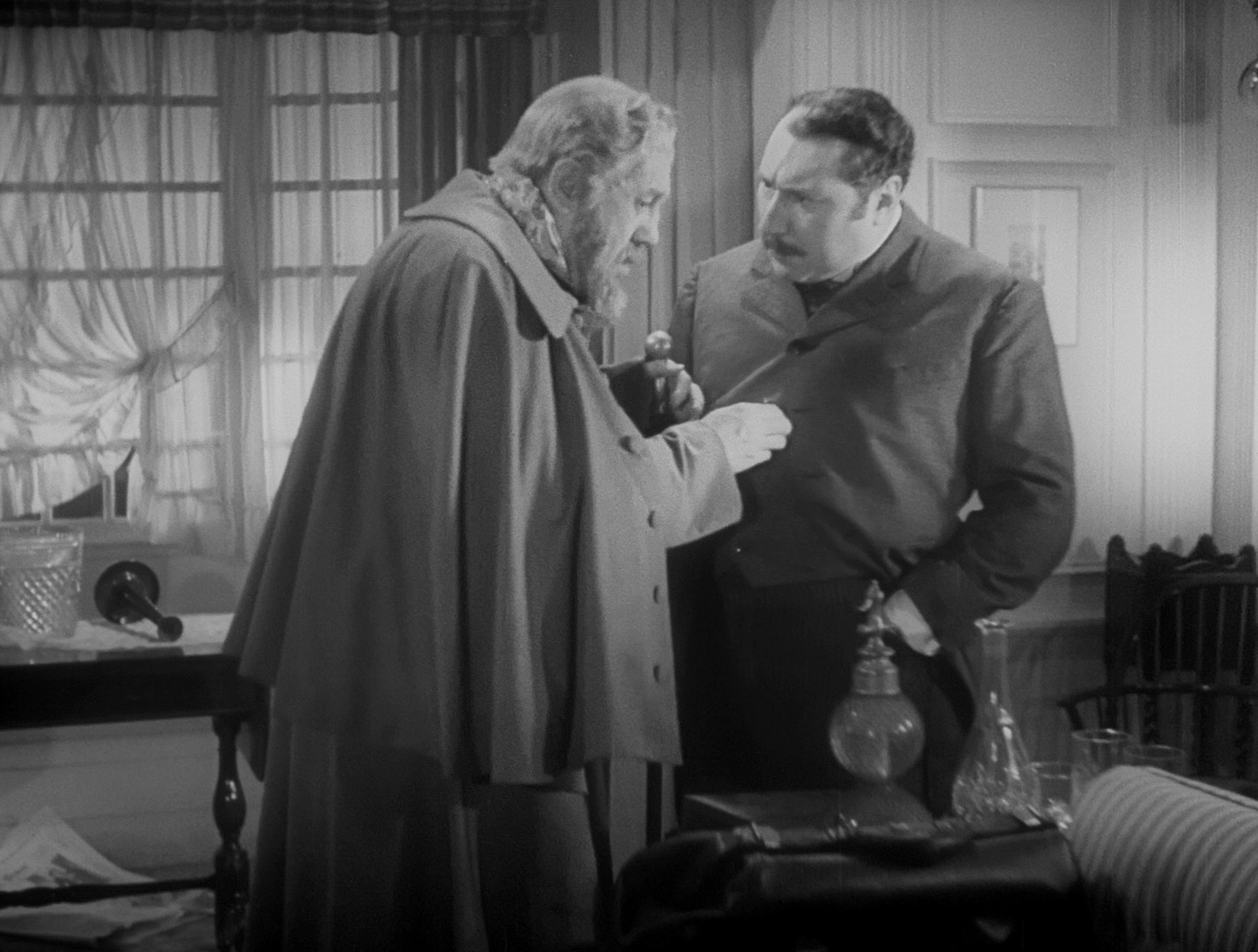 Bizarre, Bizarre (1937) —  shot,  lighting