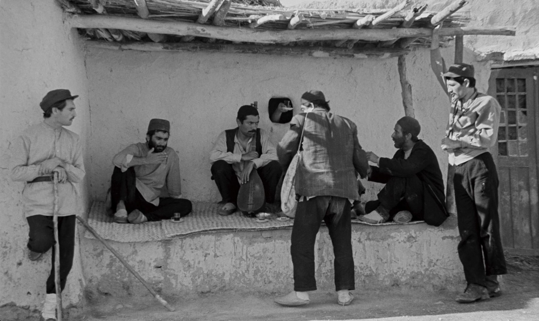 Gaav (1971) —  shot,  lighting