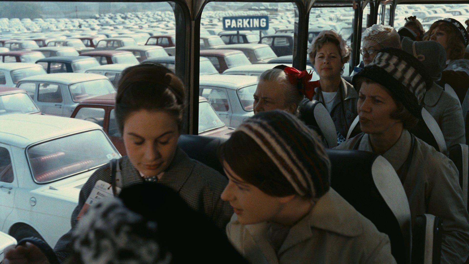 Playtime (1967) —  shot,  lighting