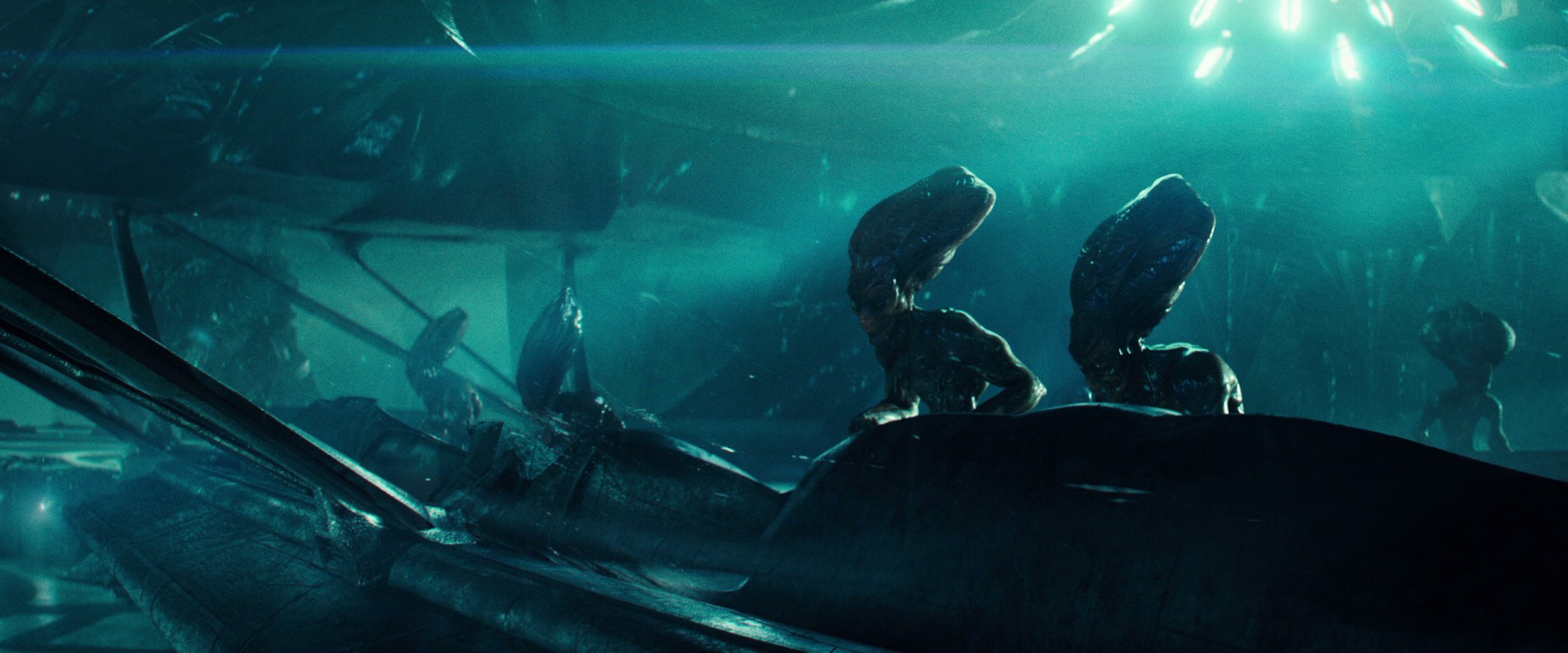 Independence Day: Resurgence (2016) —  shot,  lighting