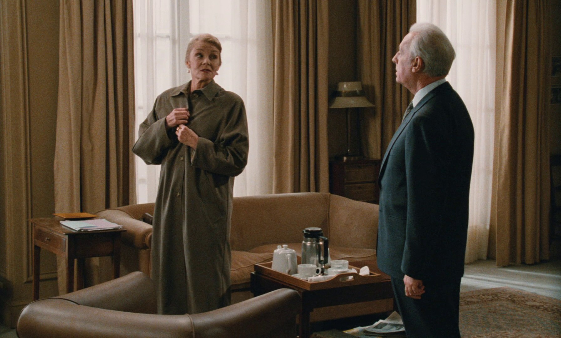 Nelly & Monsieur Arnaud (1995) —  shot,  lighting