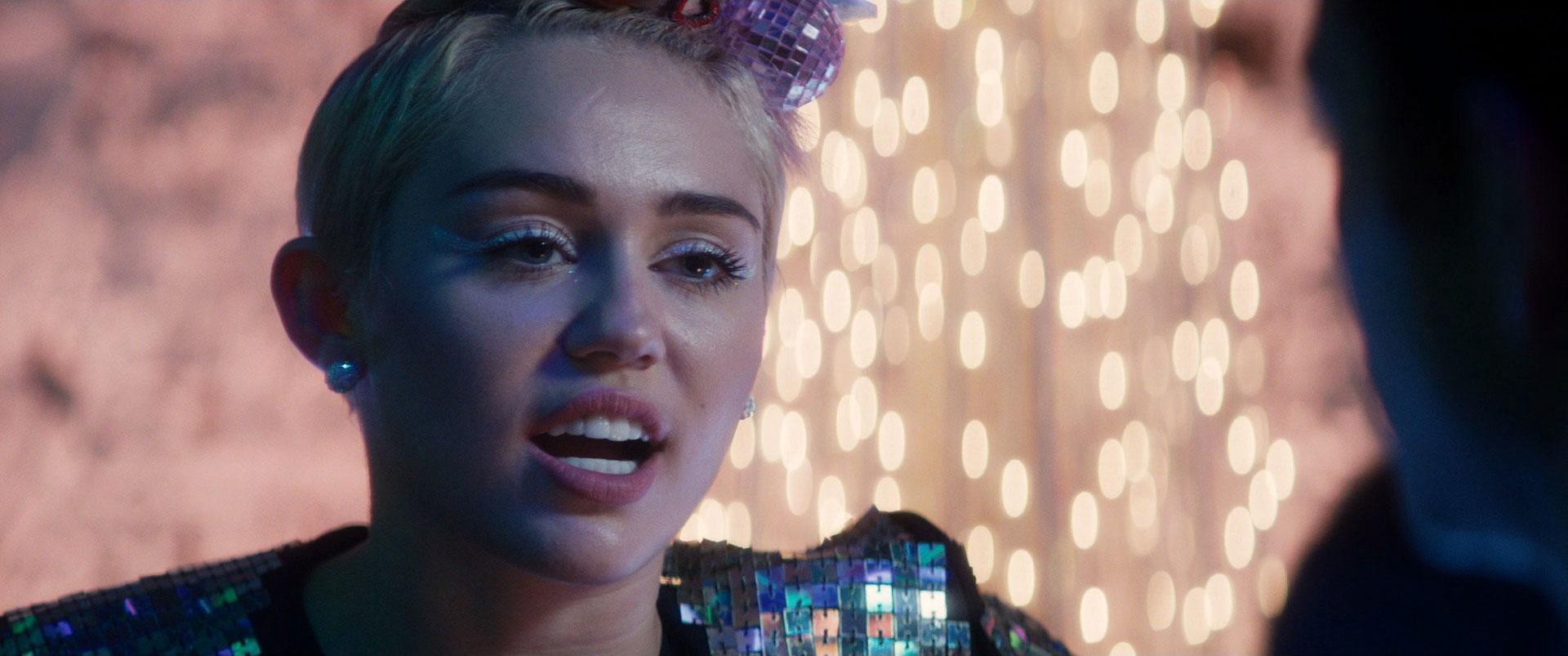 The Night Before (2015) —  shot,  lighting